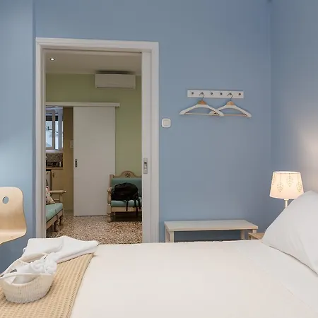 Apartamento Grandma's Chic & Bright Athenian With A Patio *